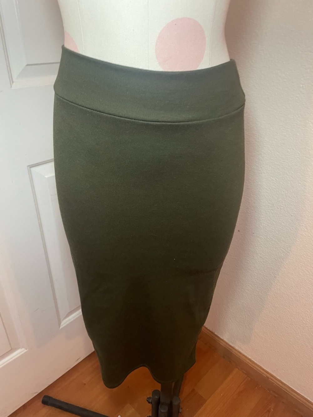 Azules Olive Green Pencil Skirt